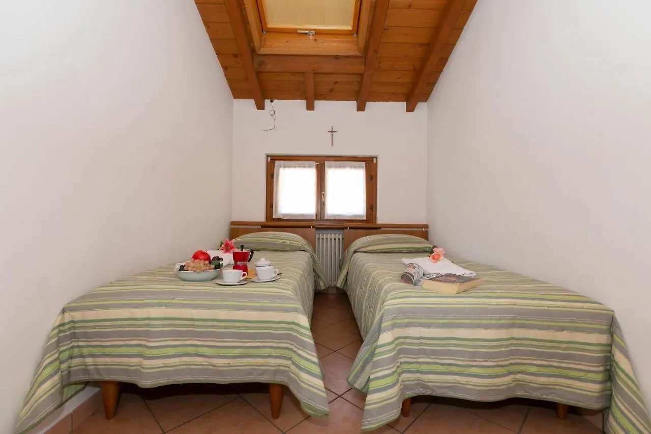 Garibaldi Lake View Apartments San Siro  Italy